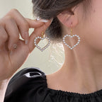 Fashionable And Personalized Earrings Without Ear Holes, Retro Round Face, High-end Feeling, Imitation Pearl Heart Earrings