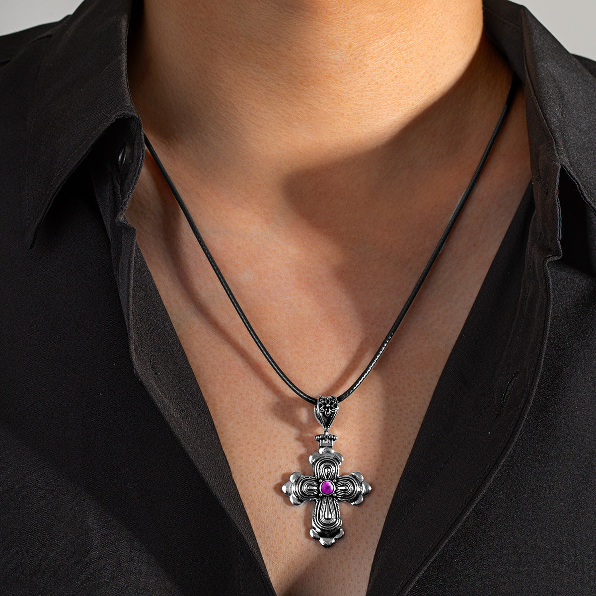 Heart-shaped Skull Alloy Cross Pendant Necklace
