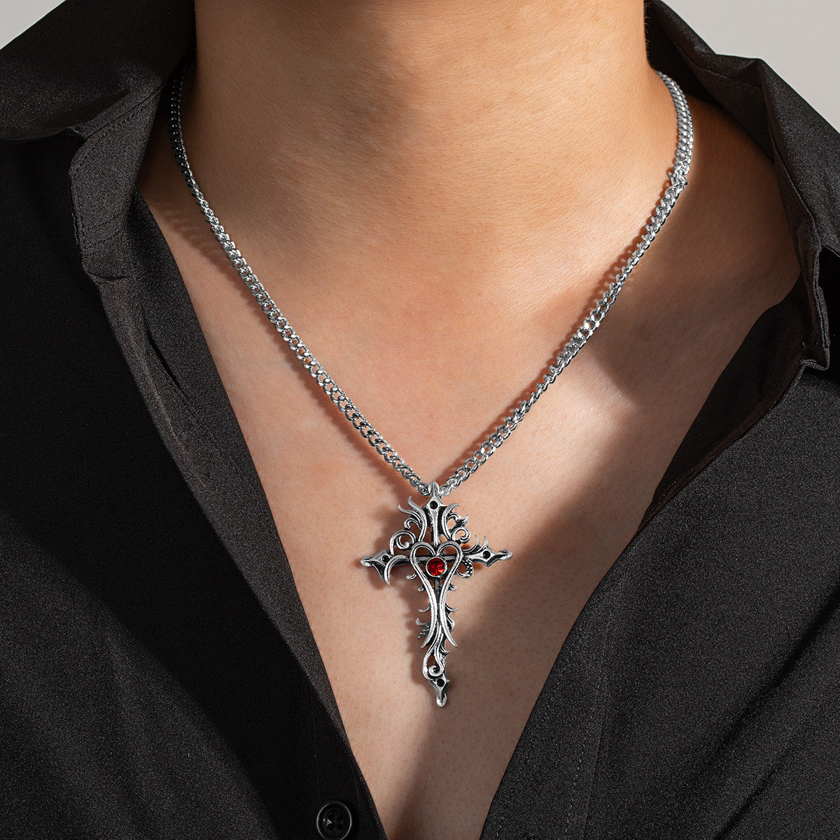 Heart-shaped Skull Alloy Cross Pendant Necklace