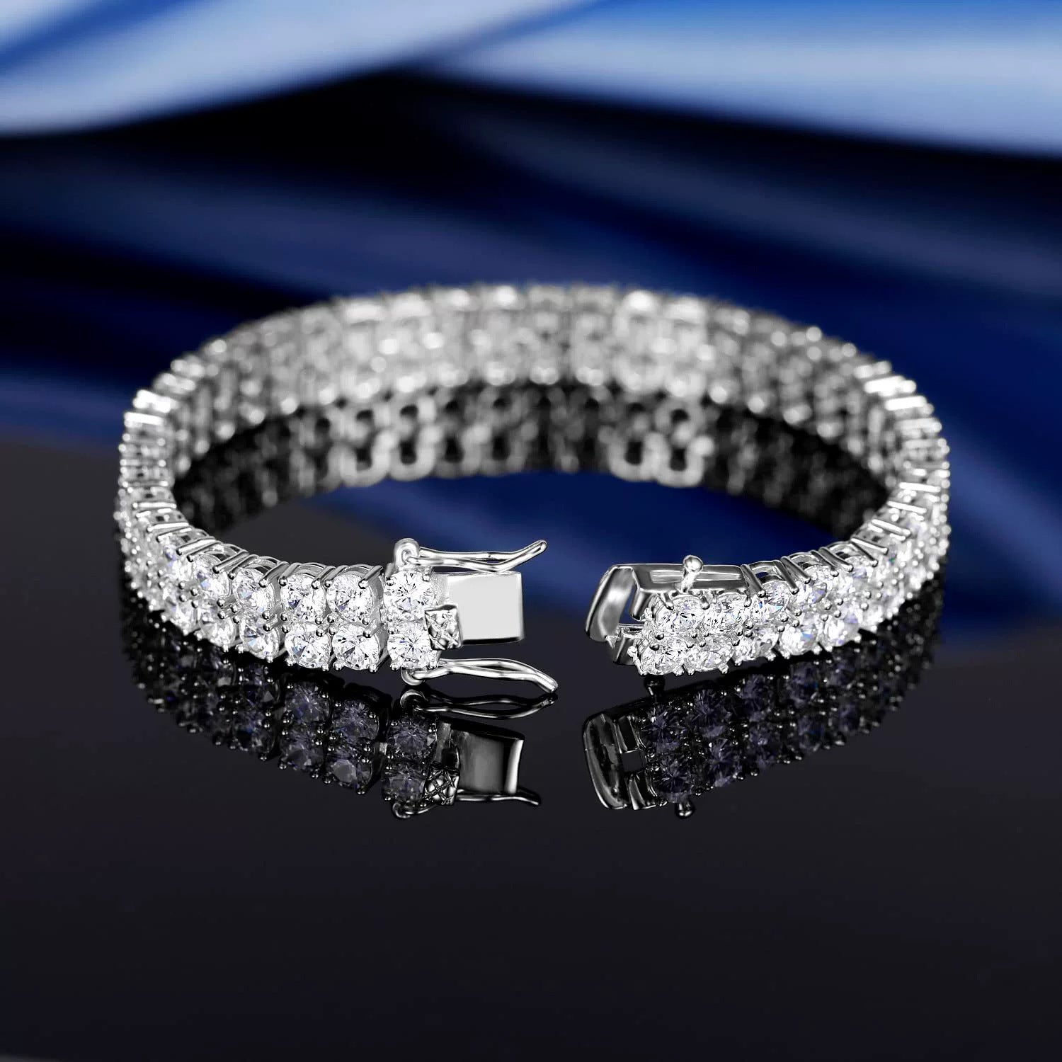 Minimalist And Sophisticated Tennis Bracelet With Full Diamond Zirconium Oxide